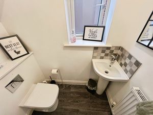 Guest wc- click for photo gallery